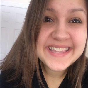 Meet your Posher, Maegan